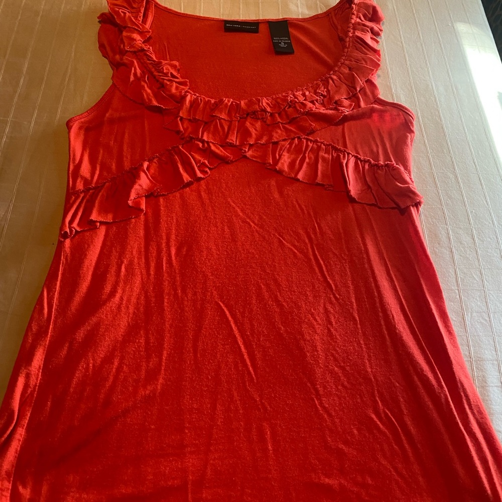 Women’s knit tank